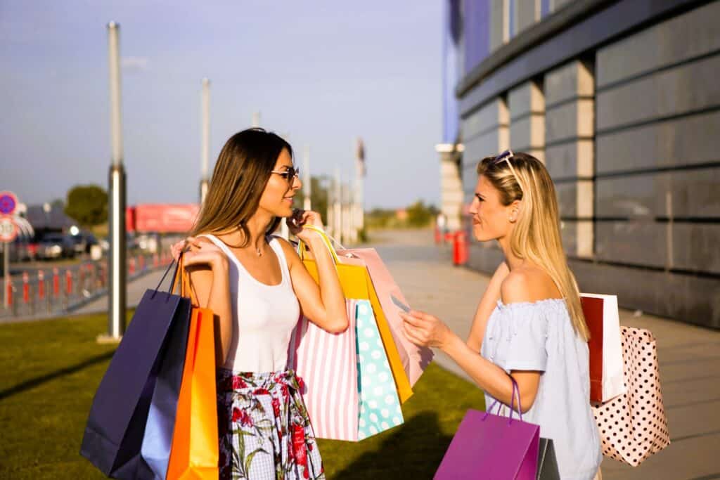 Shopping- women-with-shopping-bags