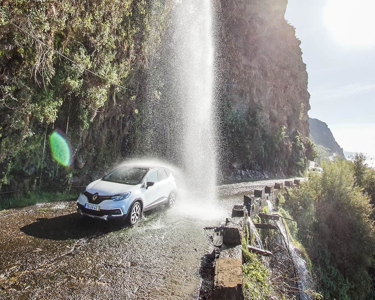 Madeira-Portugal-Anjos-Waterfall
