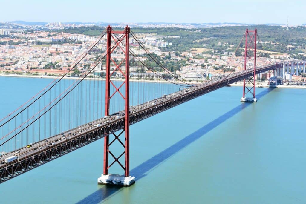 lisbon-25-april-bridge